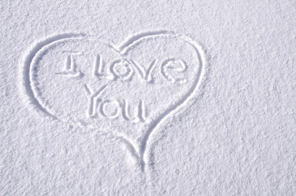 Bel cuore sulla neve — Foto Stock