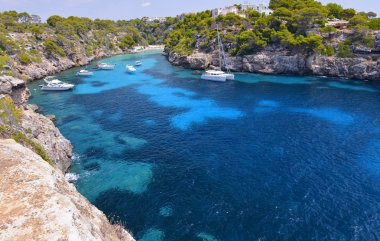 la hermosa playa de cala pi en mallorca, España