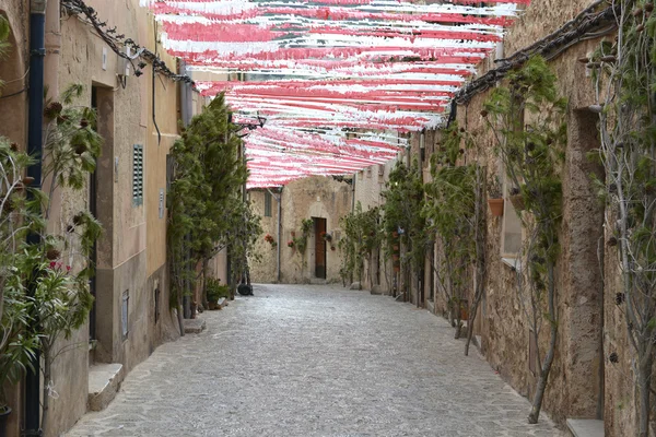 Satul tipic mediteranean Valldemossa, Mallorca, Spania — Fotografie, imagine de stoc