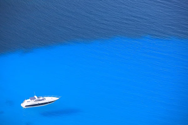 Lonely Yacht View From Above — Stock Photo, Image