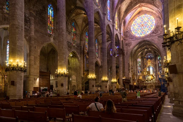 Interior da Catedral de Santa Maria de Palma (La Seu ) — Fotografia de Stock