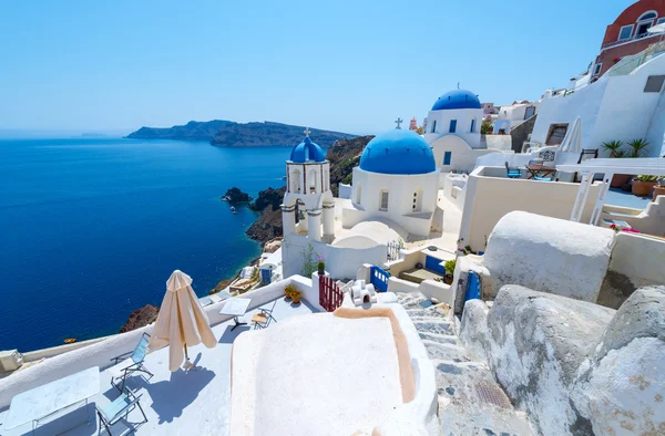 หมู่บ้านสีขาวที่สวยงามของ Oia ใน Santorini, กรีก — ภาพถ่ายสต็อก