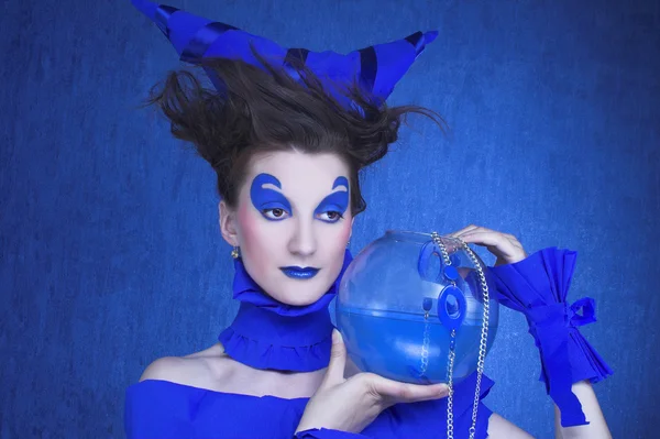 Mujer de azul —  Fotos de Stock