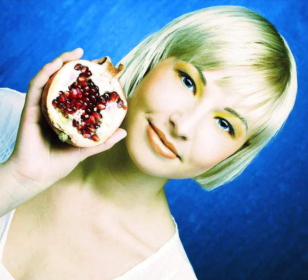 Portrait of young lady — Stock Photo, Image