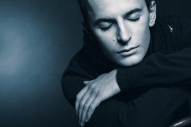 Genç bir adamın portresi