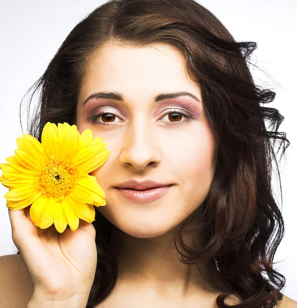 Frau mit Blume — Stockfoto