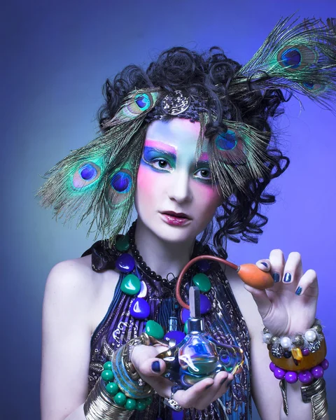 Tavus kuşu görüntü kadın.