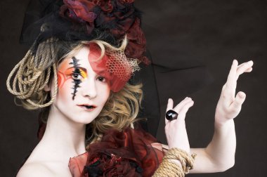 Genç Bayan portresi