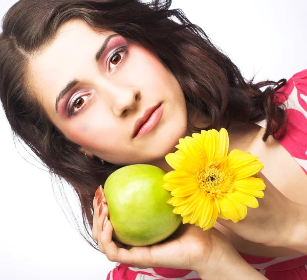 Flicka med äpplen — Stockfoto