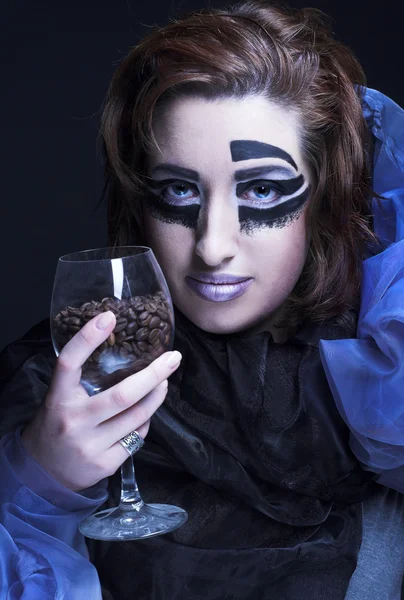 Mujer yound con maquillaje brillante —  Fotos de Stock