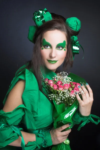 Mulher em verde . — Fotografia de Stock