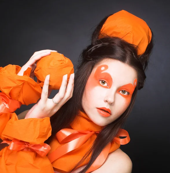 Orange Mädchen. — Stockfoto