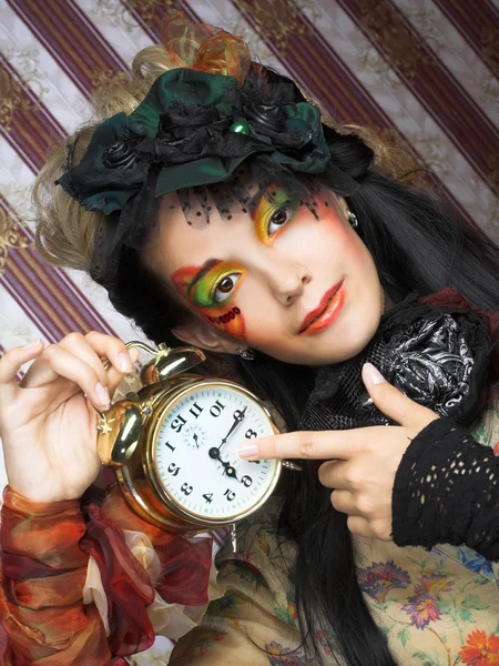 시계와 소녀. — 스톡 사진