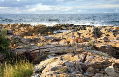 gudhjem, bornholm, Danimarka etrafında Skerry