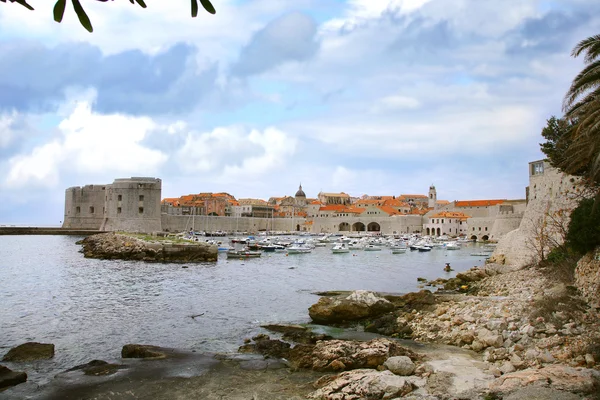 Puerto en Dubrovnik, Croacia . — Foto de Stock