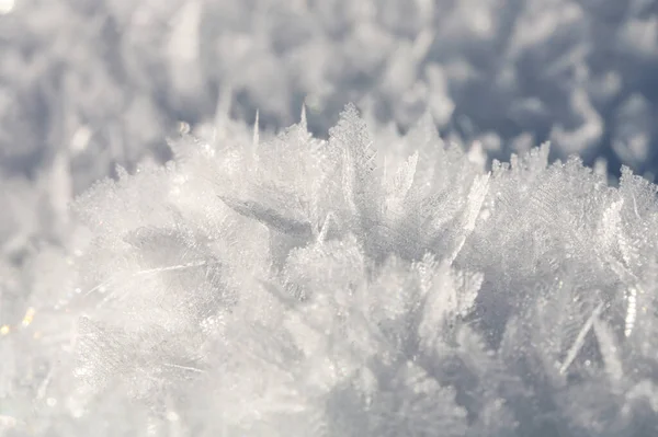 Natürliche Schneekristalle Sehr Frostiges Wetter Den Bergen Makrofotografie — Stockfoto