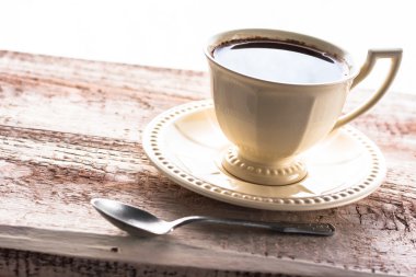 siyah ahşap tahta kahverengi fincan kahve