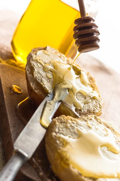 Roll honey chléb potravinové vinobraní — Stock fotografie