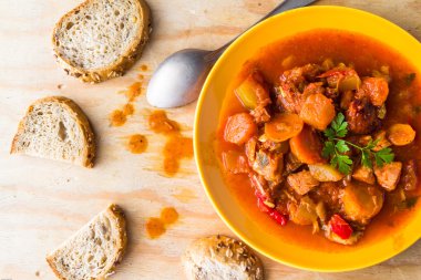 Kabak haşlanmış sebze et yemek yemek vintage güveç