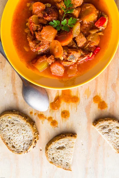 Calabacín guiso verduras estofadas carne comida comida vendimia —  Fotos de Stock