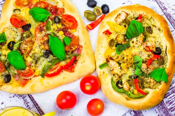 Closeup pizza cheese meat basil — Stock Photo, Image