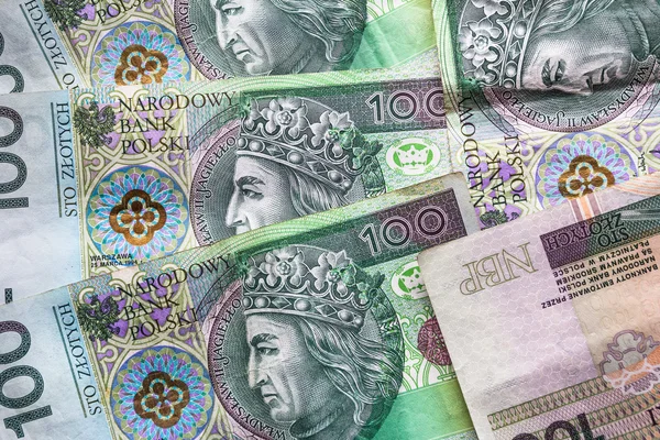 Pengar bakgrund staplade många polska sedlar — Stockfoto