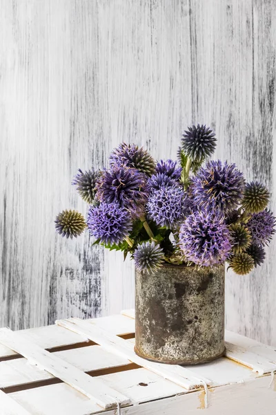 Pozadí zátiší květ slunečnice dřevěné bílé vinobraní — Stock fotografie