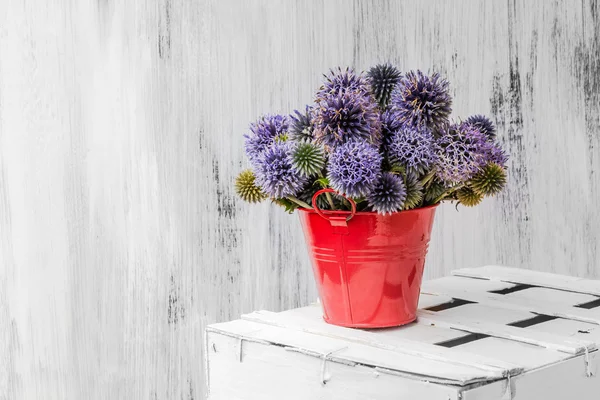 Νεκρή φύση φόντο λουλούδι ηλιοτρόπιο ξύλινα λευκό vintage — Φωτογραφία Αρχείου