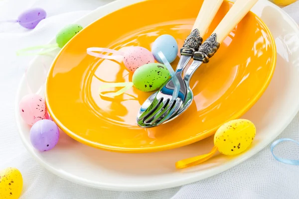 Primo piano Luogo di Pasqua impostazione uova — Foto Stock