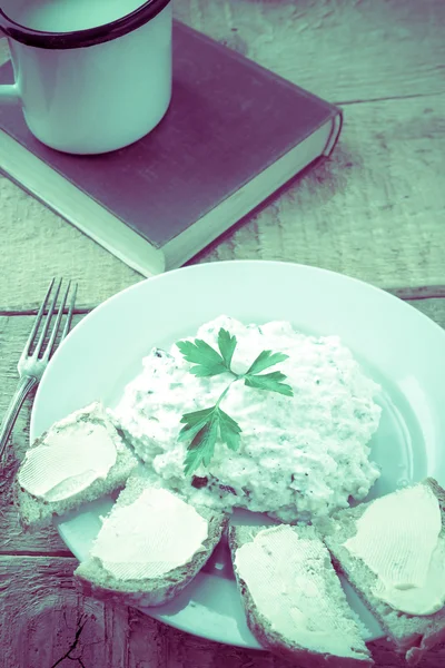 Cottage queso pan taza leche fresca vendimia — Foto de Stock