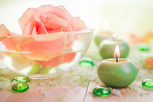 Burning candles salt spa — Stock Photo, Image