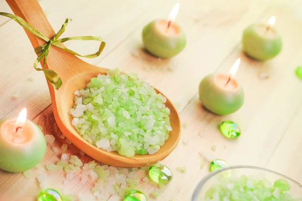 Salt bath scented candles table — Stock Photo, Image