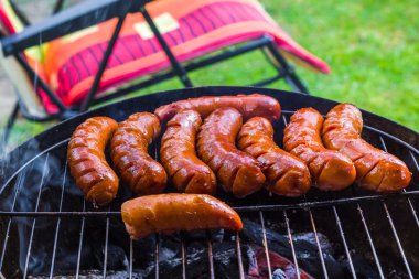 Barbekü Kızarmış sosis ızgara 