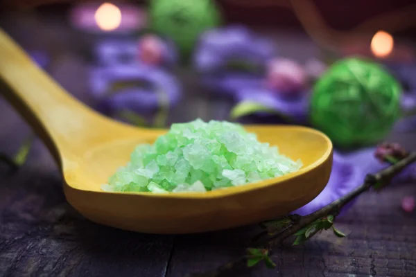 Spa concept closeup green bathing salt — Stock Photo, Image