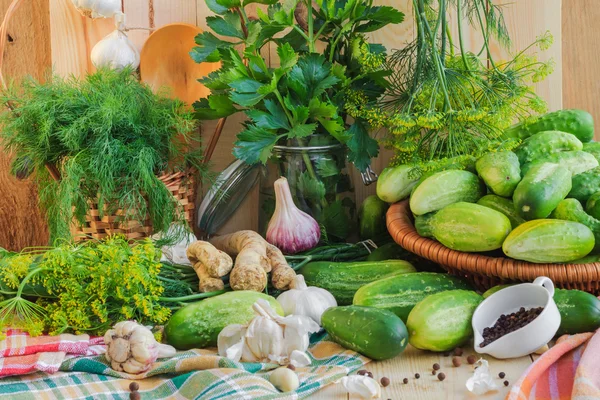 Preparing pickling cucumbers various components — Stock Photo, Image