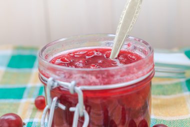 bektaşi üzümü reçeli kaşık kavanoz