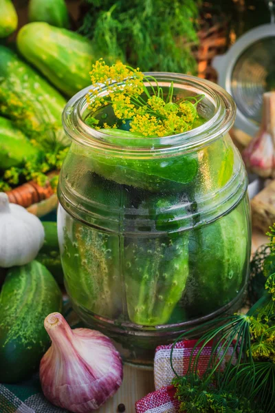 Closeup jar pickles other ingredients pickling — Stock Photo, Image