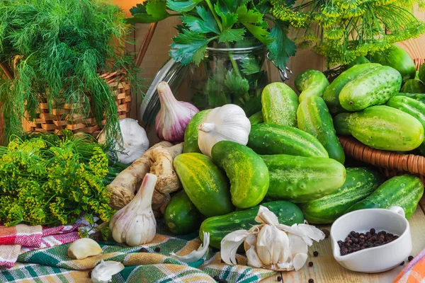 Preparing pickling cucumbers various components — Stock Photo, Image