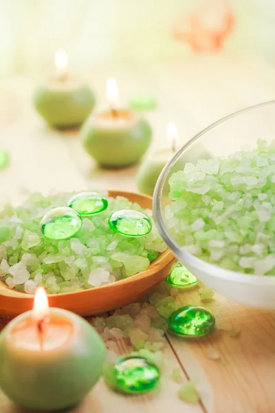 Salt bath scented candles table — Stock Photo, Image