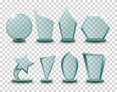 Cam ödüller koleksiyonu. Şeffaf malzemeden 3D ödüller. Şampiyonluk için başarı kadehi. Meydan okumanın gerçekçi ikonları. Kristal biçimleri.
