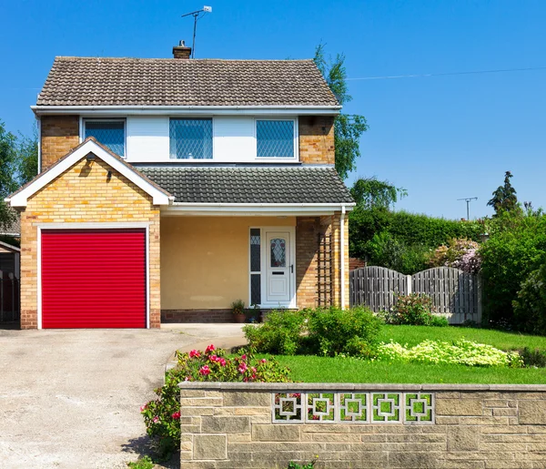 Modern Engels huis — Stockfoto