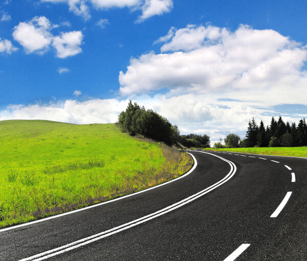 Асфальтовая дорога