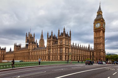 big Ben'e ve Parlamento Londra'da evler