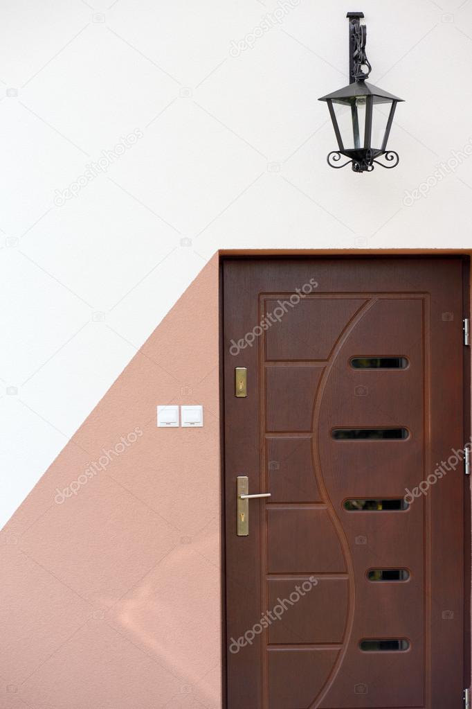 Outdoor door and hanging lighting