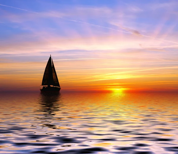 Sailing to the sunset — Stock Photo, Image