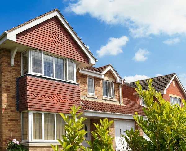 English house on springtime — Stock Photo, Image