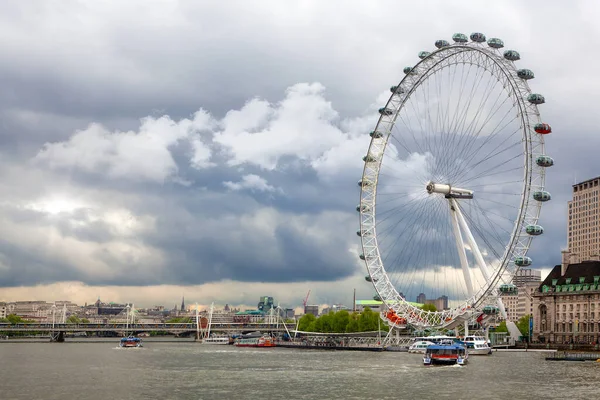 Символ Лондона Знаменитая Достопримечательность Над Темзой — стоковое фото