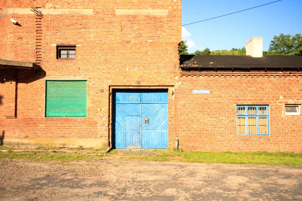 Parede velha no edifício abandonado — Fotografia de Stock