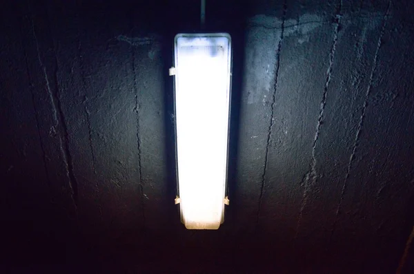 Lampa garażu — Zdjęcie stockowe
