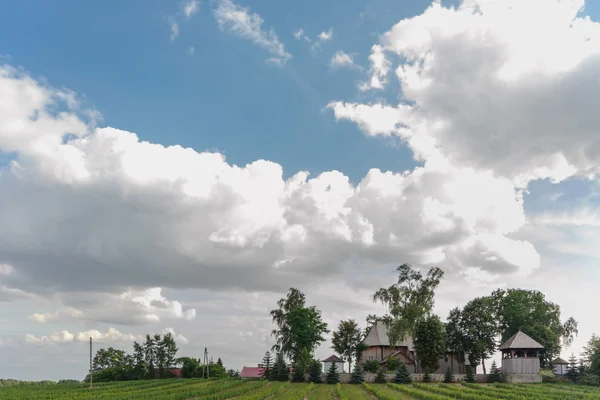 Soleil derrière les nuages — Photo